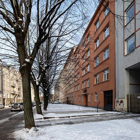 Riga Embassy Center Apartment With Parking Buitenkant foto