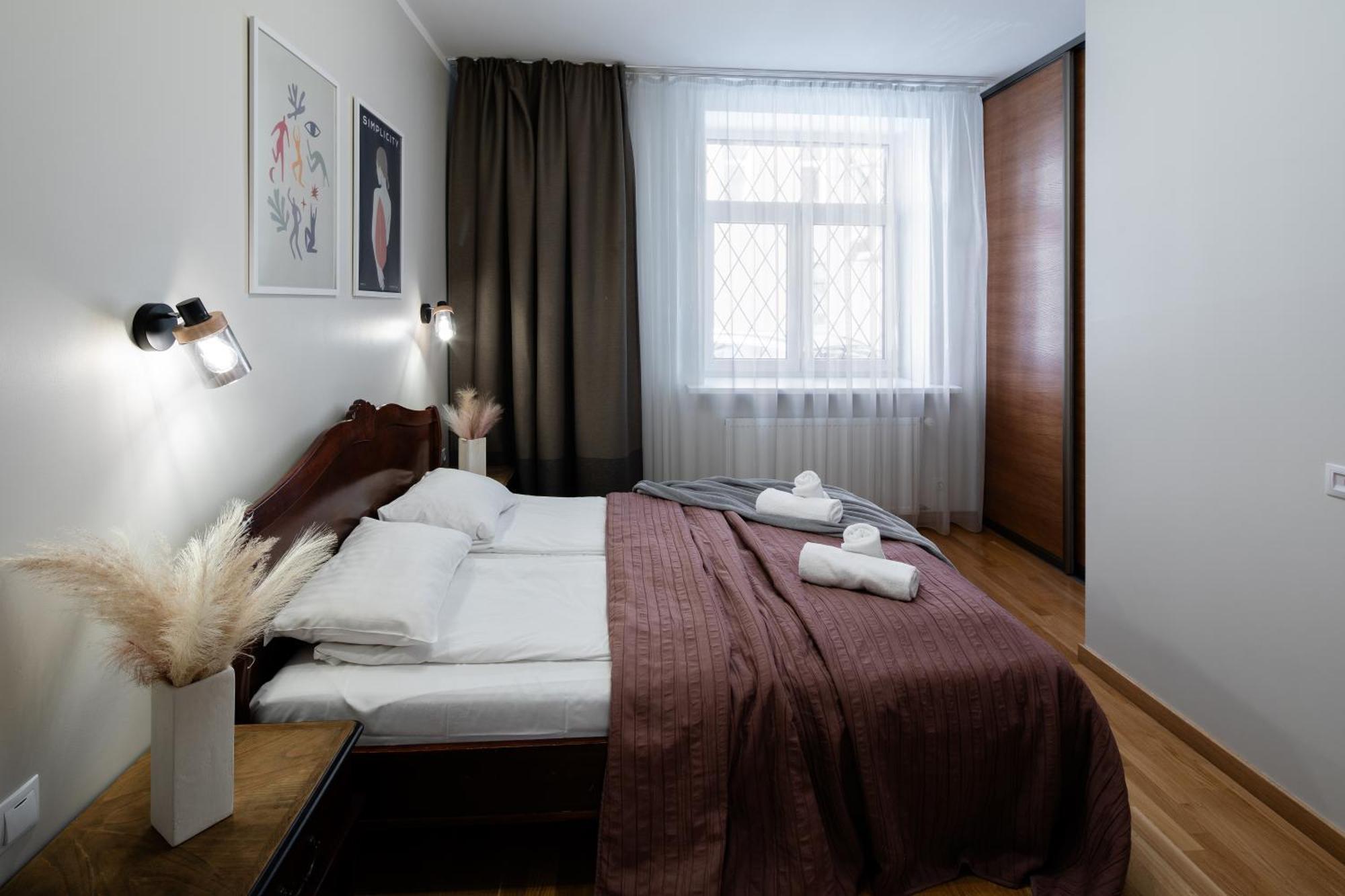 Riga Embassy Center Apartment With Parking Buitenkant foto