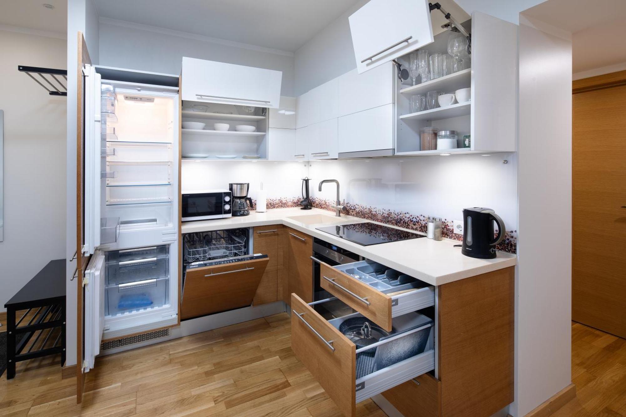 Riga Embassy Center Apartment With Parking Buitenkant foto